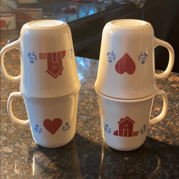 4 Corelle Hometown 10 oz. Mugs